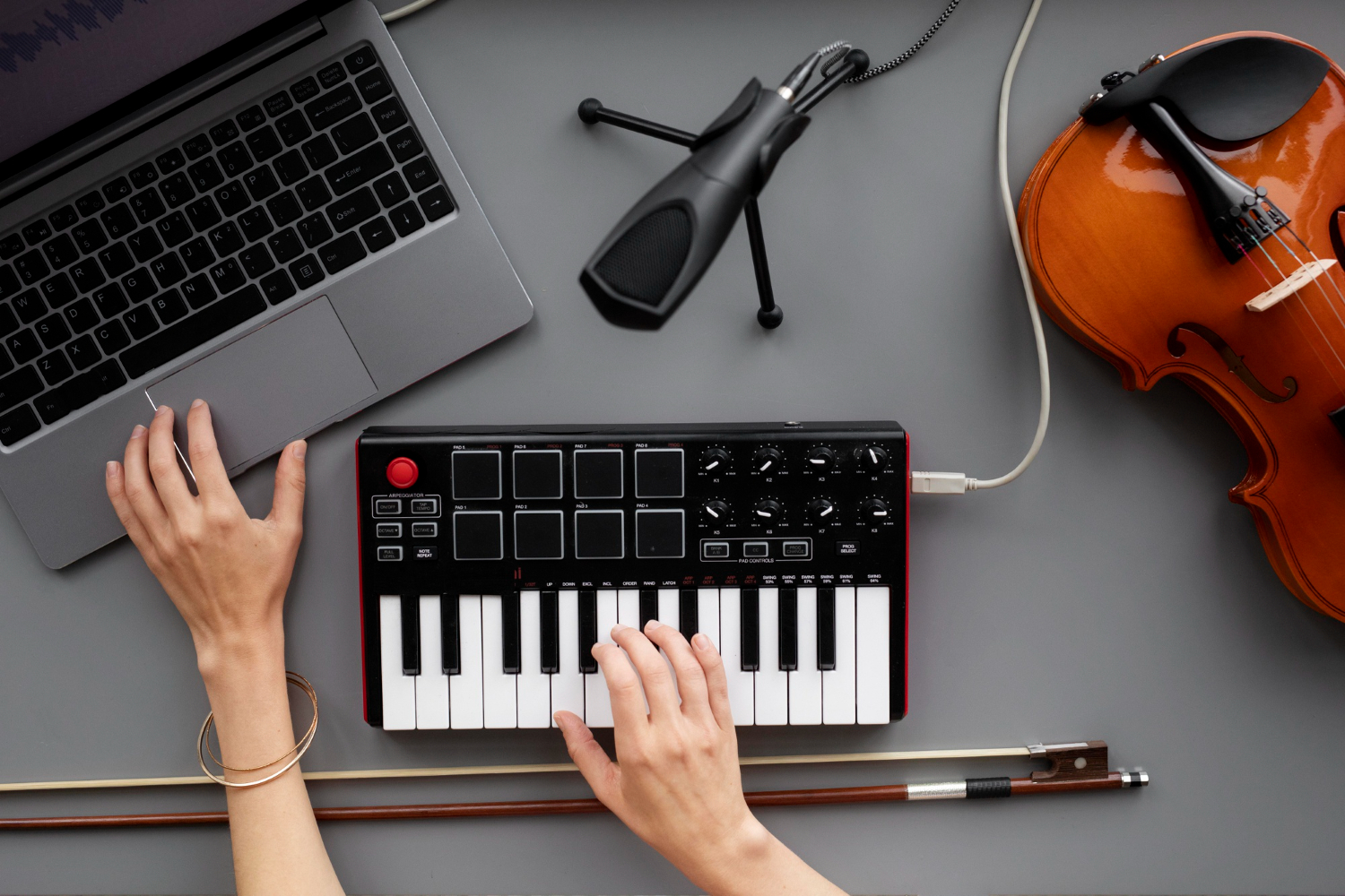 about-me-02 novel-simple-main-4